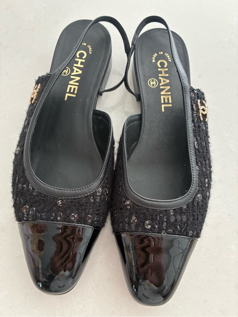 CHANEL Black Sequined Slingback Flats with Patent Cap Toe - Picture 2 of 3